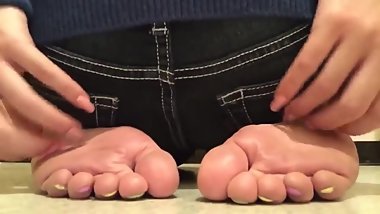 Japanese girl soles up tickle