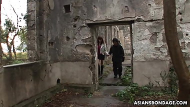 Sayo Hayakawa likes to cum while being tied up tight