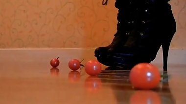 Japanese girl food crush fetish