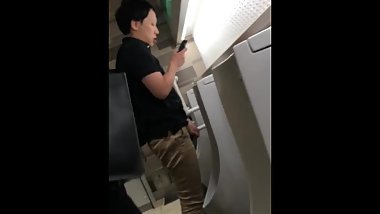 restroom22