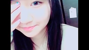 Adorable Japanese Girl 09