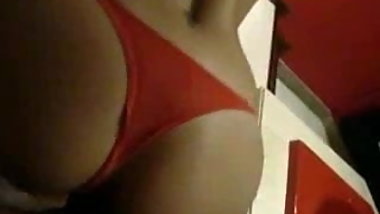 Pamela Argentina: cheerleader hottie rides her bfs wee penis