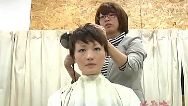2 Japanese beautiful woman long to veryshort