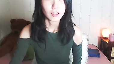 Thai Sexy Girl Masturbate On Webcam