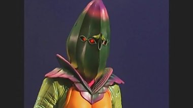Gender changeling alien molest galactic hero
