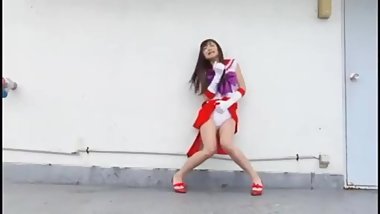 Power Girl Wetting