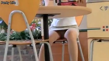 japanese girl opens her legs